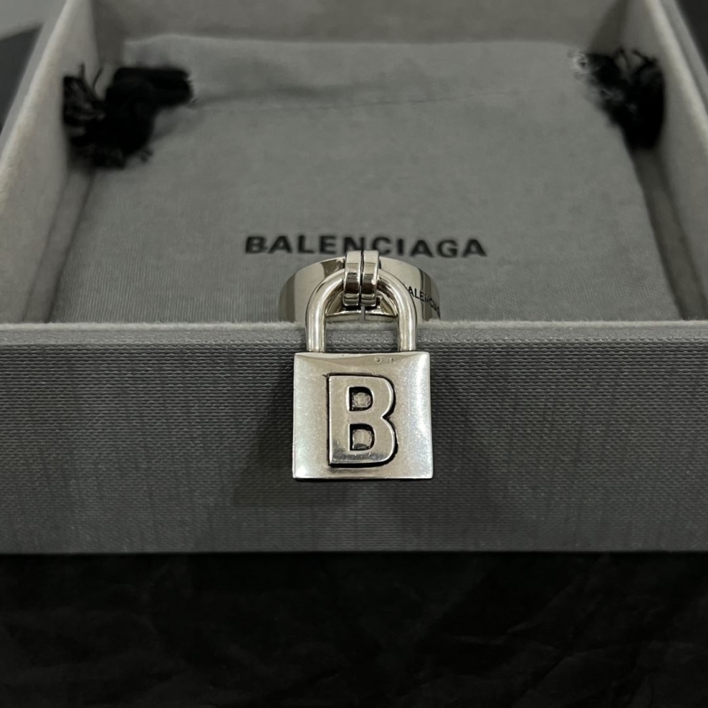 Ba1en*iaga rings